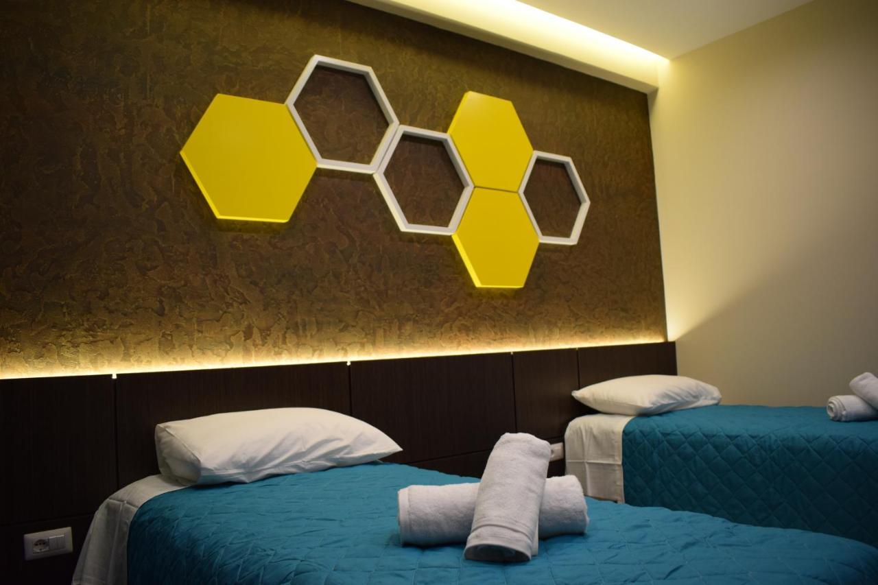 Bluepoint Hotel *